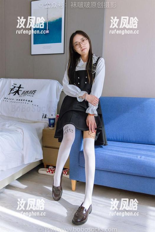 BoBoSocks袜啵啵 - 黑棉袜&奶油，福利写真中的小小调皮