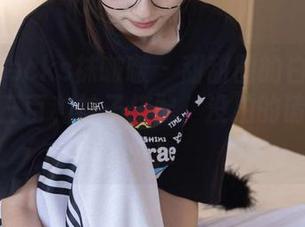 BoBoSocks袜啵啵 – 甜甜圈的白棉袜大揭秘！三百种袜子搭配，没拍的请直接过来！