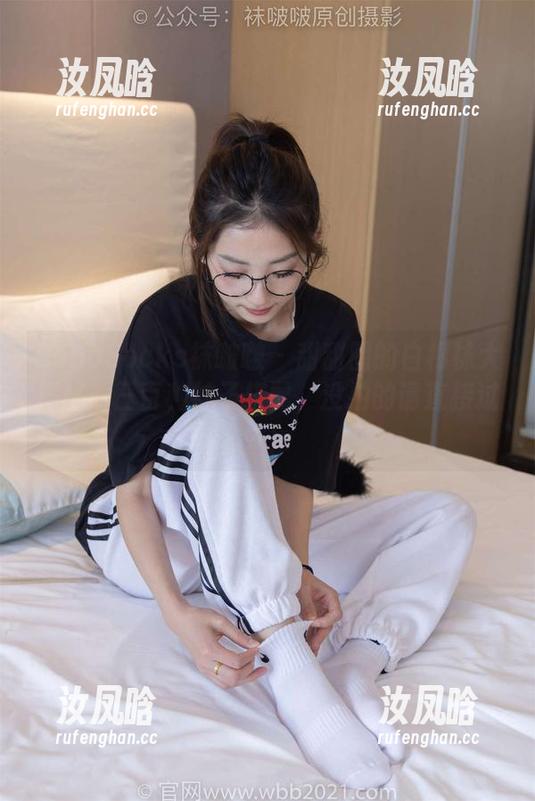 BoBoSocks袜啵啵 - 甜甜圈的白棉袜大揭秘！三百种袜子搭配，没拍的请直接过来！