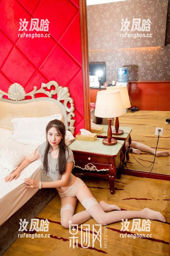 GIRLT果团网 - 思考人生的时候，试试松果儿的写真，壁纸里那些女孩悄悄跟你对话