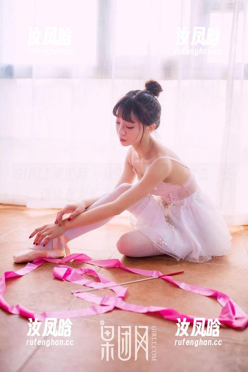GIRLT果团网 - 从头到脚的油亮状态，王语纯在无圣光中展现自我图集！