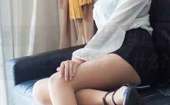 IMiss爱蜜社 – 比基尼与在线逗逗doudou，我在想水里会发生什么？