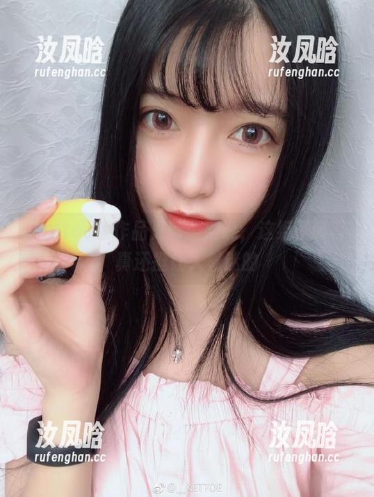 Kettoe的作品更新：别说，这组圣诞写真还挺让人着迷的