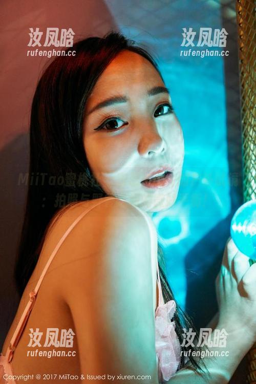 MiiTao蜜桃社 - 蜜蕊Mary的户外试镜：拍照与野餐之间的微妙平衡！