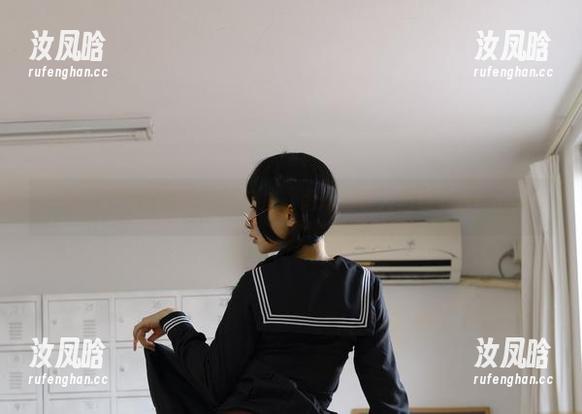PAKI酱的浴缸自拍，高清得让人想跳下去