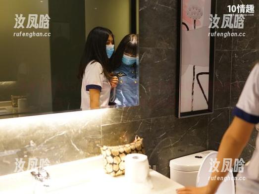 免费下载ROSI黑色蕾丝图册，从此走上收集美丽的道路……呃，也不知是不是好的开始。