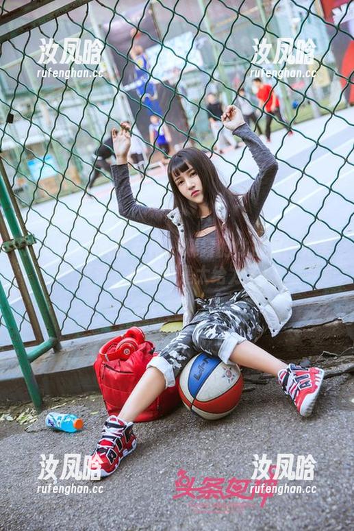 TouTiao头条女神 - 娜露的体操服：完美高清，资源真是太给力了！