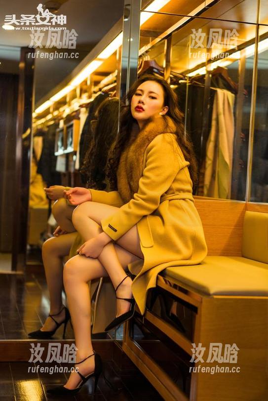TouTiao头条女神 - 女仆的反转：张蓝欣高清作品，让人恍惚的存在感
