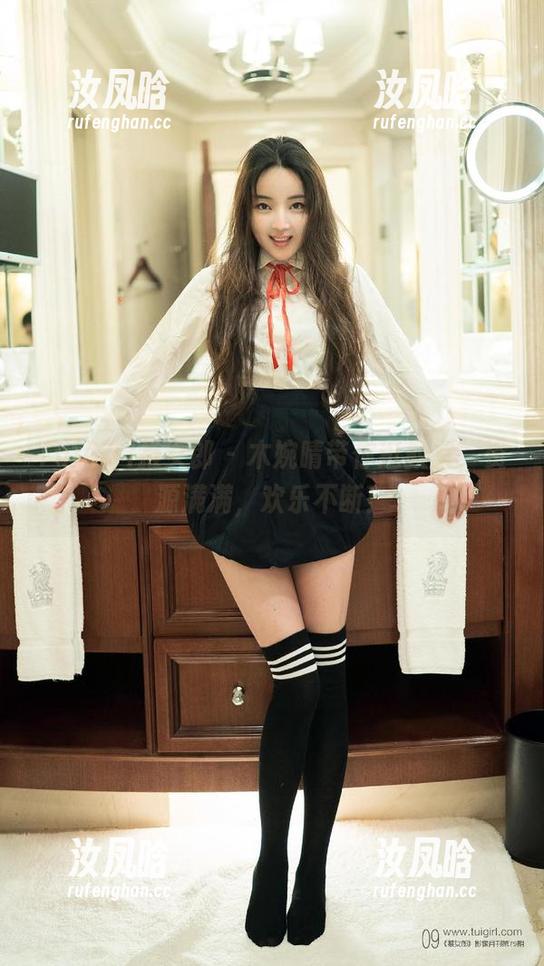 TuiGirl推女郎 - 木婉晴带你逛教室，资源满满，欢乐不断！