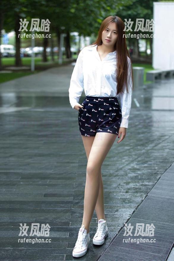 TuiGirl推女郎 - 看赵惟依如何把普通牛仔裤变成美图的资源神器！