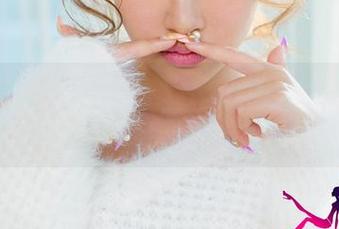 UGirls尤果网 – 要看海边的夏天吗？那就快来看布莱尔昆娜的美图合集！