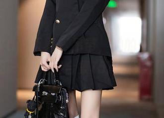 XIAOYU语画界 – 吊带，她的一块魔法布，林乐一的美图合集757任你随便翻。