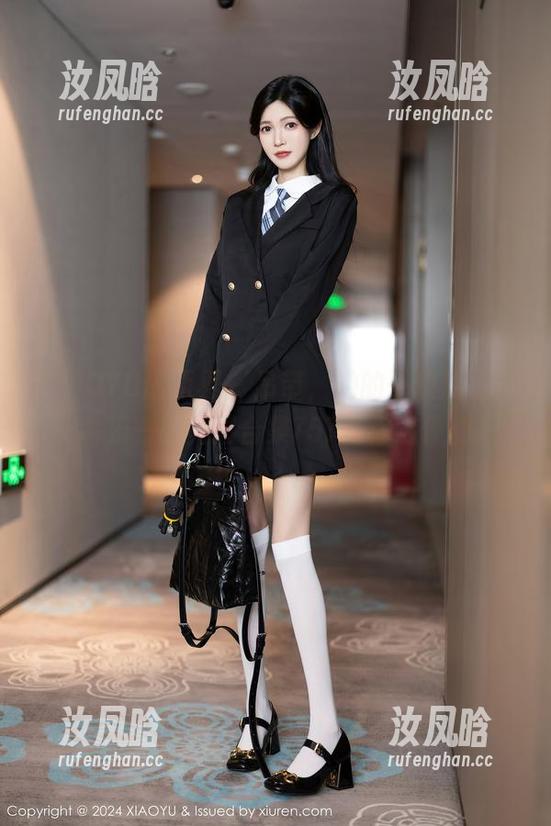 XIAOYU语画界 - 吊带，她的一块魔法布，林乐一的美图合集757任你随便翻。