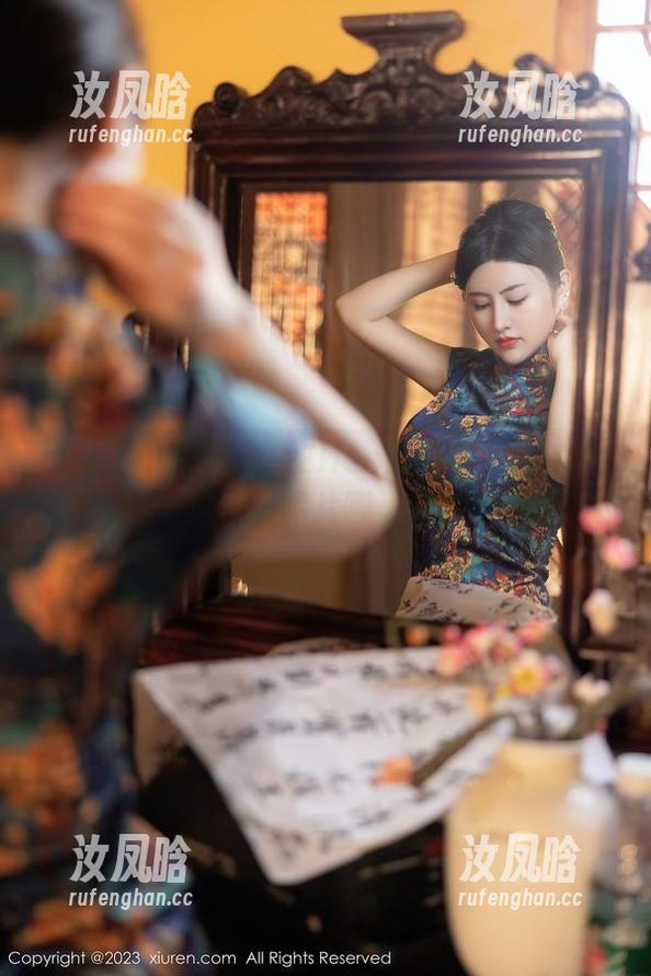Xiuren秀人网 - Elise谭晓彤和她的女仆：到底这定制图片哪里来的小心思？