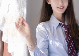 Xiuren秀人网 – 小茉莉jasmine浴室精选：不仅有水，还有爱的倾泻！
