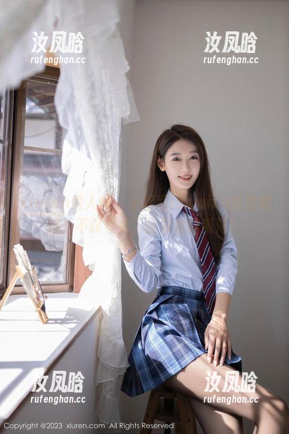 Xiuren秀人网 - 小茉莉jasmine浴室精选：不仅有水，还有爱的倾泻！