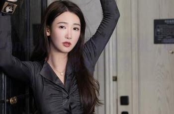 Xiuren秀人网 – 从图库找灵感：林子遥演绎的女王气势