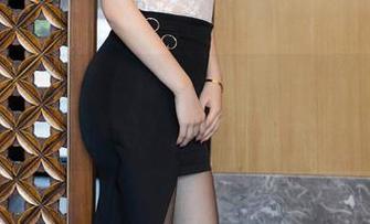 YouMi尤蜜荟 – 你能想象周妍希的黑丝有多高清吗？反正我想了。
