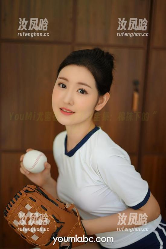 YouMi尤蜜荟 - 李纤纤全集：棉袜下的“隐秘”姿态