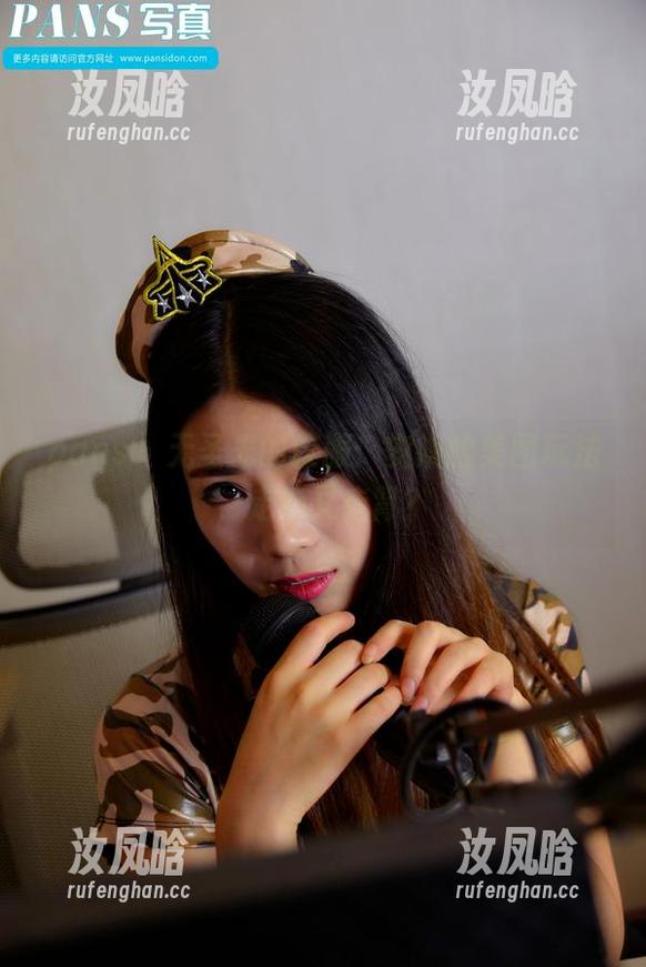 pans - 无圣光的校服：安妮的美图玩法，走心又走肾？