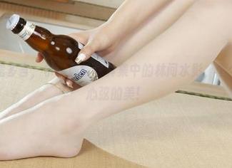 丽柜 – 无需多言，尔尔最新写真集中的林间水影，个个都是撩人心弦的美！