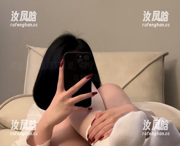 微密圈 - 逗趣又可爱，保守的二舅妈晒出的最新图集与奶牛同游