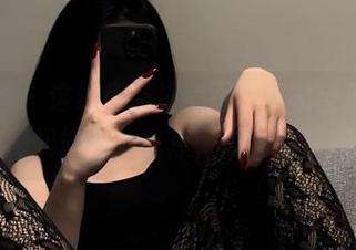微密圈 – 这组吊带袜美图，真希望保守的二舅妈能多分享点，越看越喜欢。
