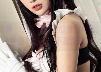 克拉女神 – 王睿把腿开的恰到好处，美图中细节也让人不忍直视。