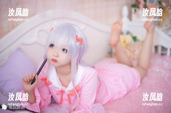 兔玩映画黑丝制服少女图包，看完后我...突然想起来自己也有一条黑丝。