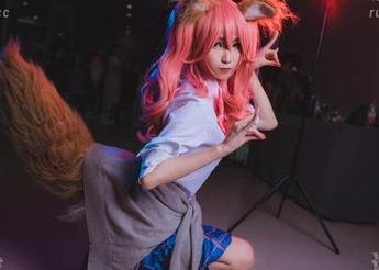 全套写真系列：妖君白研给斯卡蒂的随性之旅，开服装店的同时也撩起了我的心！