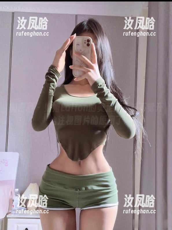 微密圈 - 姐姐Lalion的美足：不知不觉开始注视图片的原图了