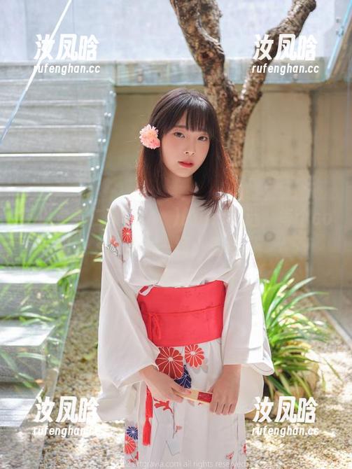 别说是姜仁卿(강인경)的ins精选，每个cos都像是一场小剧场。
