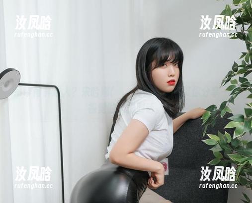 吊带何其迷人？宋哈娜(송하나)的写真集带你分享一场视觉的无形对话。