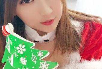 图集中什锦百态：小女巫露娜与她的和服桃心黑色长筒袜相慕相合！