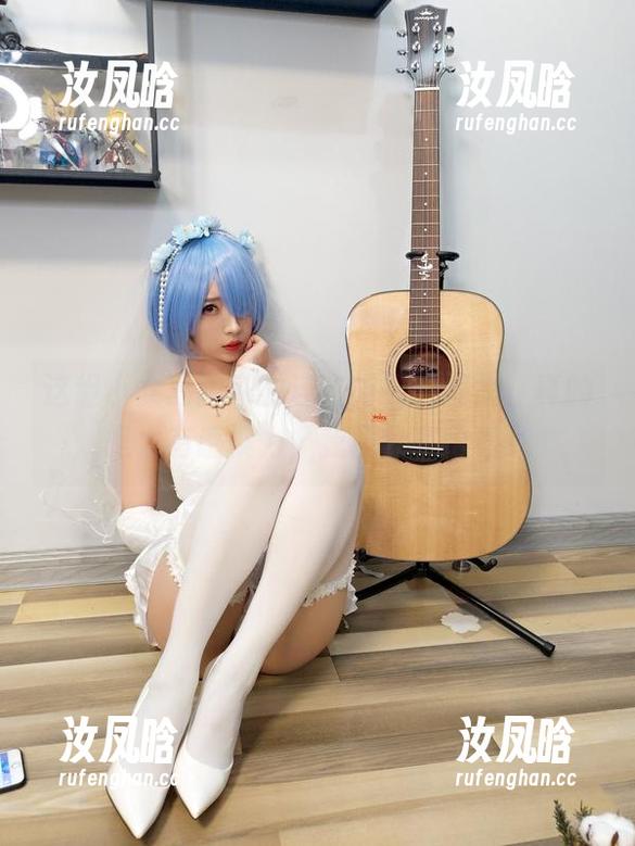 这组小女巫露娜的连衣裙福利图集，真的是太有感染力，我要分享给你！