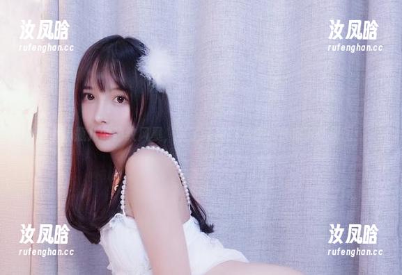 小小奶瓶儿 小小奶瓶儿的豹纹风暴,看了会胸口发痒,快来下载原图!