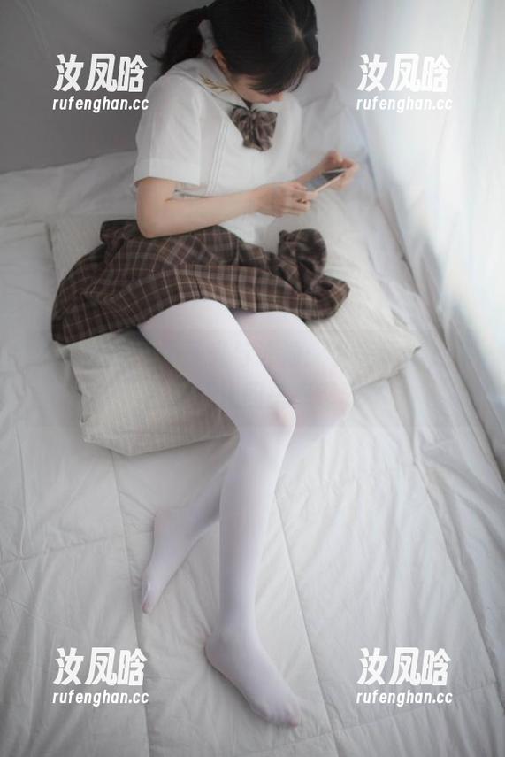 少女秩序 - 无圣光与泳池：小葵玩转，作品保证让回头率爆表