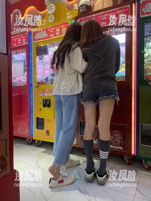 微密圈 - 无敌哒小姨妈。这海边的奇遇，分享一波作品集吧