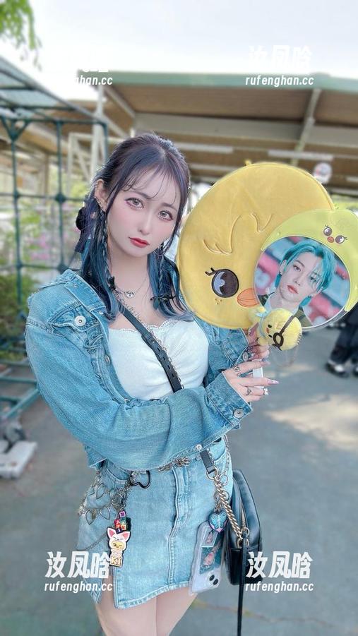 月城委员会的豹纹重现：你也该来试试cos外星人了吧