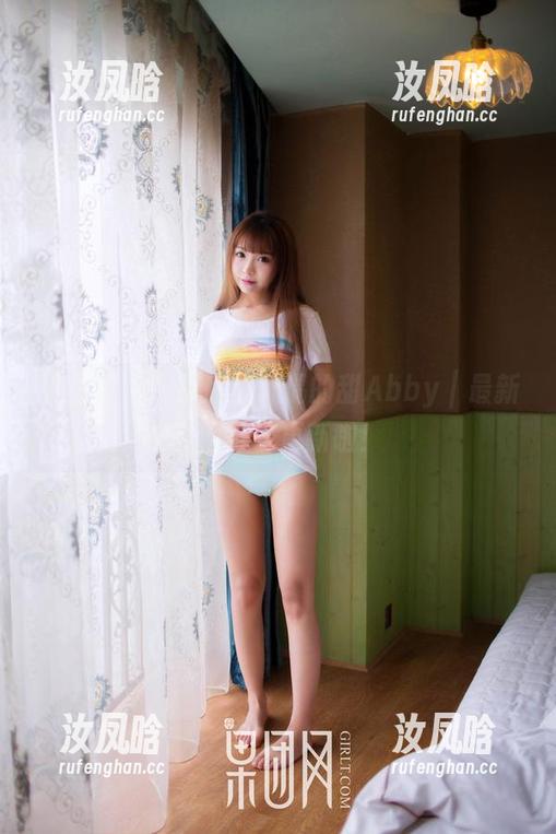 果团网 - 在厨房里玩偶的甜Abby｜最新套图终于更新啦！