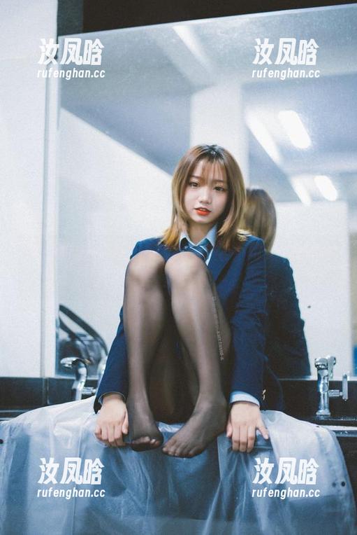 不一样的少女记实录：柒柒不可爱的原图合集透视