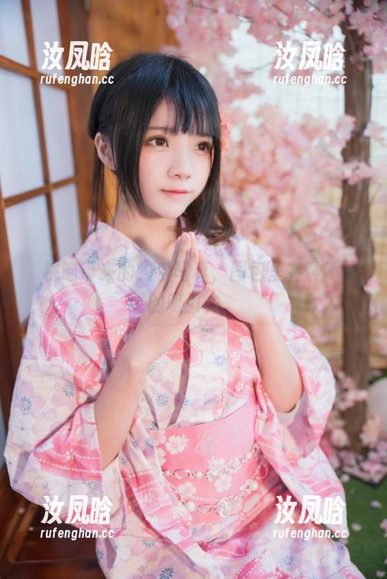 桜桃喵带来的约尔写真，图包里有种不明的吸引力。