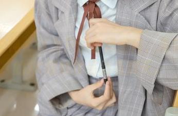 梦丝女神 – 以为只是普通室内，其实雪馨的JK福利作品别有洞天。