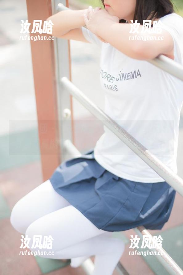 森萝财团 - ``想问小奶糕Milky，这套礼服写真能不能传递点审美焦虑给我``