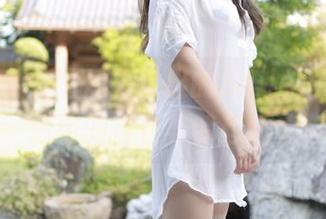 模范学院 – 图片里透出的Baileys香儿，透明的杏仁与梦想合集
