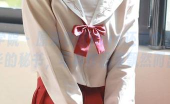 模范学院 – 原来软软Roro还是个暗藏才华的秘书，写真作品集飘然而出