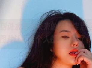 微密圈 – 别说水蜜桃米米的制服能治愈，更新的图片让我整个人都乐开花了！
