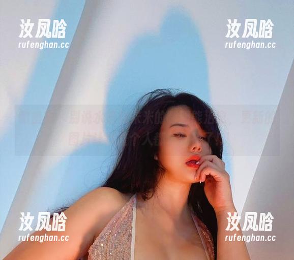 微密圈 - 别说水蜜桃米米的制服能治愈，更新的图片让我整个人都乐开花了！
