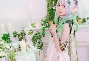 子不语的私房迎来爆机少女喵小吉的美图，感觉要动一动脑筋才行。
