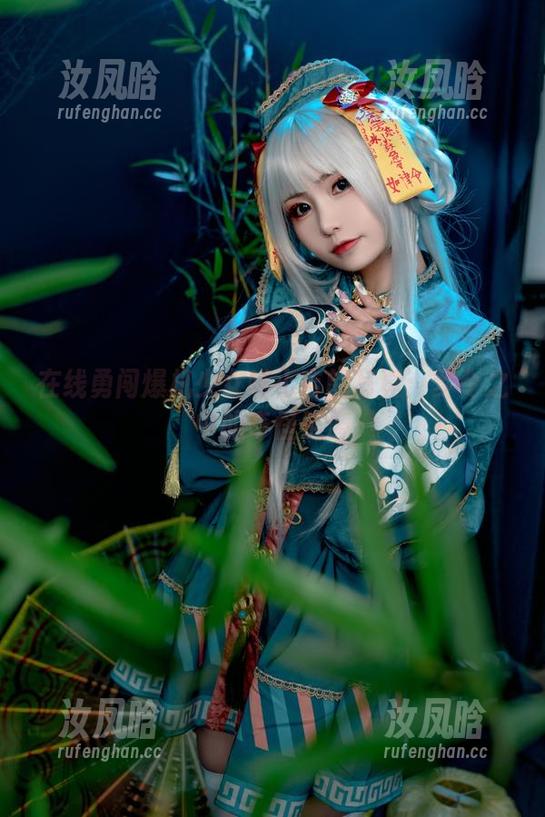 在线勇闯爆机少女喵小吉的写真：梦令之中的奇怪涟漪